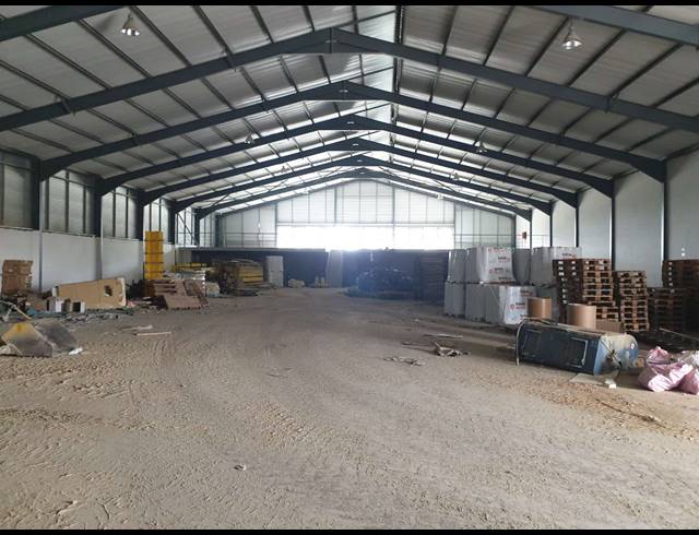 2,290M² WAREHOUSE FOR SALE IN KILLARNEY GARDENS